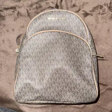 MICHAEL KORS 브라운 백팩