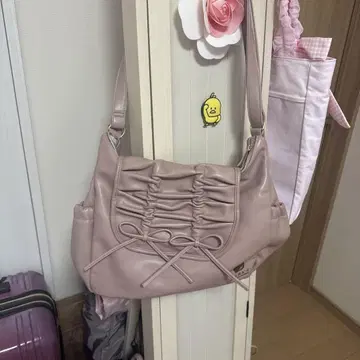 아오키 미사코 시마무라 니나스 콜라보 백팩으로도 쓸 수 있는 숄더백