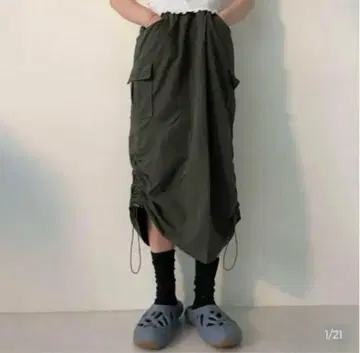 nugu 나일론 카고 스커트 카키