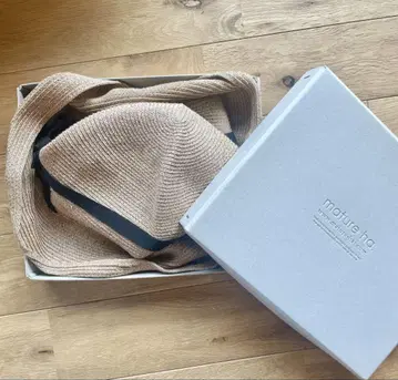 mature ha. Boxed hat