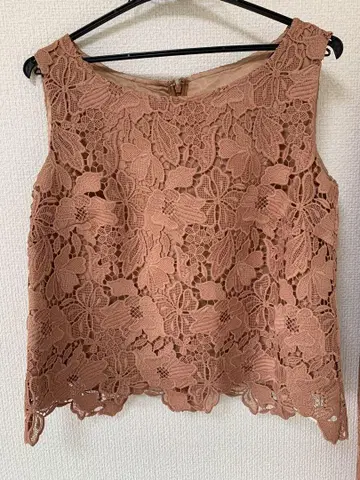 Maglie 레이스 상의 미사용 새상품, 가격표 포함