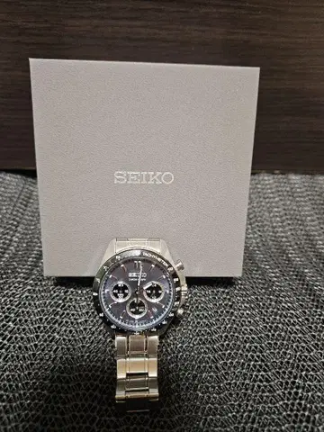 SEIKO 셀렉션 쿼츠 크로노그래프 SBTR027
