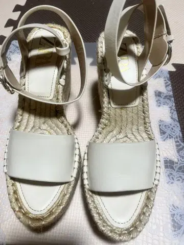 ZARA 스트랩 웨지솔 샌들