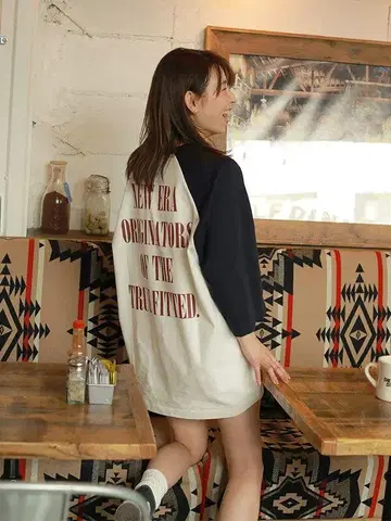 CREDONA NEWERA 7부 기장 티셔츠