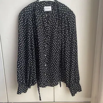 UNITED ARROWS 흑백 도트 긴팔 셔츠