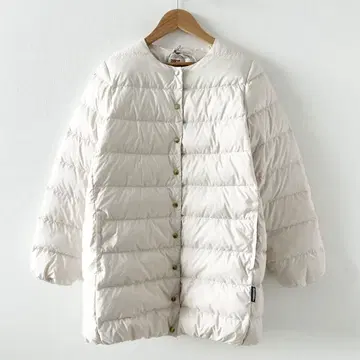 2024AW 트래디셔널 웨더웨어 ARKLEY DOWN PA 화이트