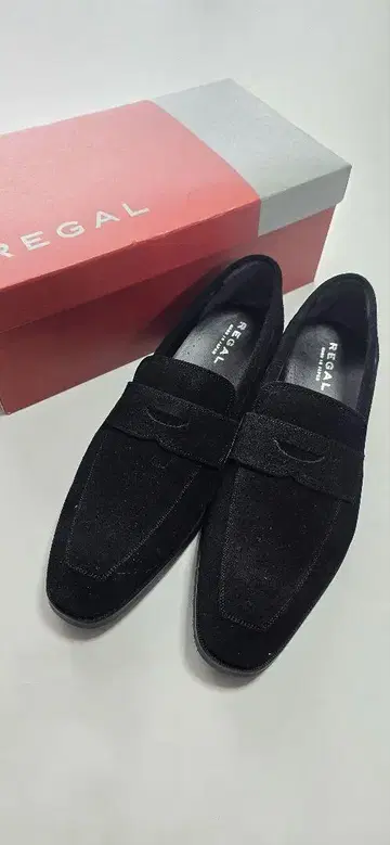 REGAL 블랙 로퍼 스웨이드