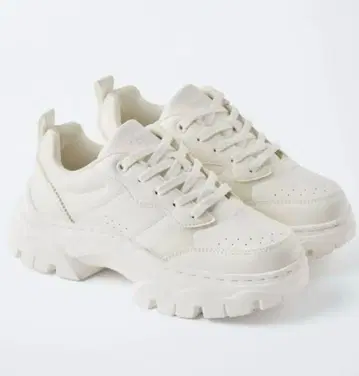ZARA 청키 밑창 스니커즈