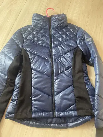 GUESS 네이비 다운 자켓 M 사이즈