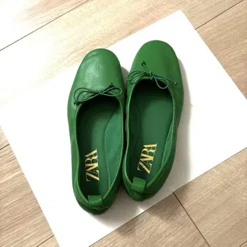 미사용 ZARA 자라 플랫 발레 신발 그린 36