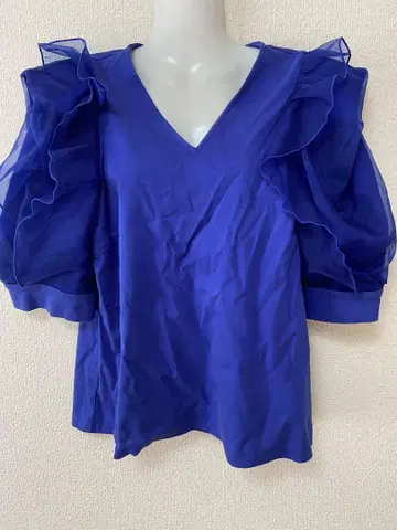 셀포드 깔끔한 블루 소매가 귀여운 티셔츠 38