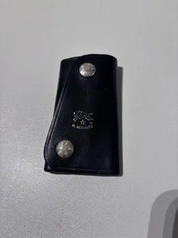 IL BISONTE 블랙 가죽 키케이스