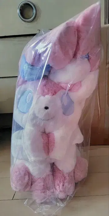 님피아 포근포근 안고 다니는 봉제 인형 부스터즈 포켓몬 센터