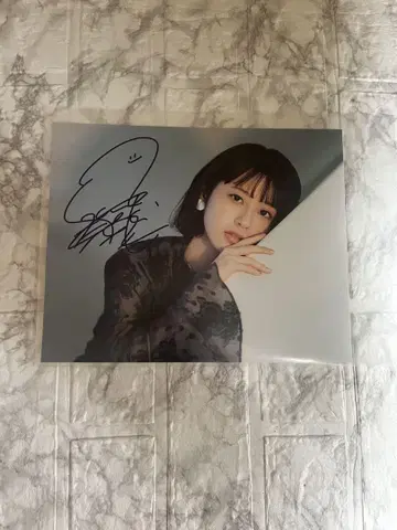 쿠스노키 토모리 친필 사인 사진