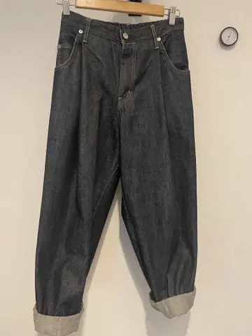 Neon sign wide denim slacks
