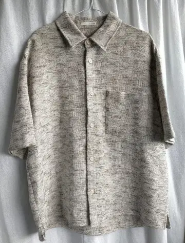 ZARA 대비 텍스처 오버 셔츠