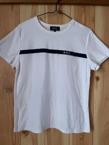 A.P.C. 화이트 T셔츠 S사이즈