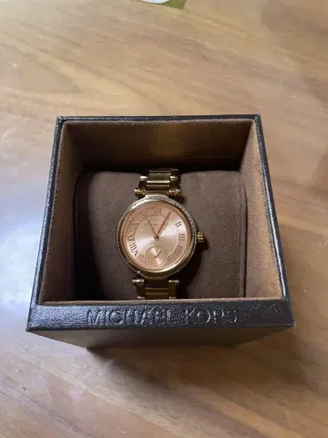MICHAEL KORS 핑크 골드 손목시계