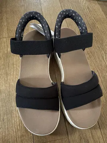 미사용 스케쳐스 샌들 슬립인즈 SKECHERS 24cm 블랙