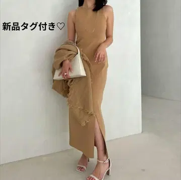 택 포함 새상품 어뉴언스 하이 게이지 니트 핏 원피스 베이지 현행