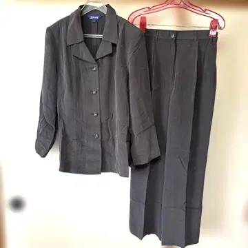 새상품 jasmi 다크 브라운 셋업 수트 실크