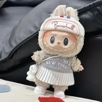 Labubu 라부부 봉제 인형 옷 갈아입히기