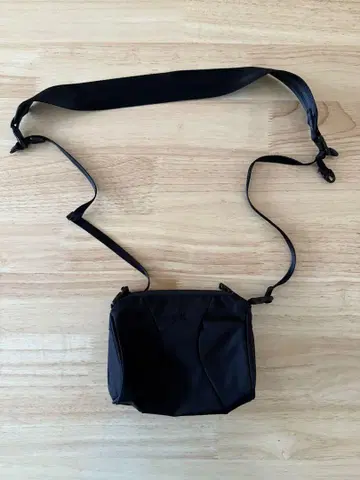 F/CE 420 re/cor URBAN 'Black' 새상품급