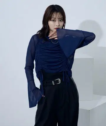 2WAY 드로스트 시어 탑 Ellno de Mavie