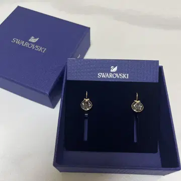 미사용 새상품 Swarovski 스와로브스키 드롭 귀걸이