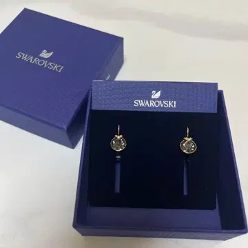 미사용 새상품 Swarovski 스와로브스키 드롭 귀걸이