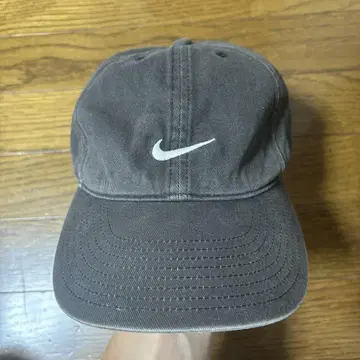 NIKE 00s 캡 페이드 블랙 자수 로고 분위기 y2k