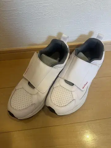 와일드 띵스 비브람 밑창 스니커즈