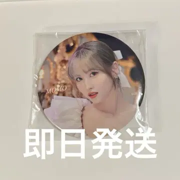 TWICE 모모 Doughnut 캔 배지