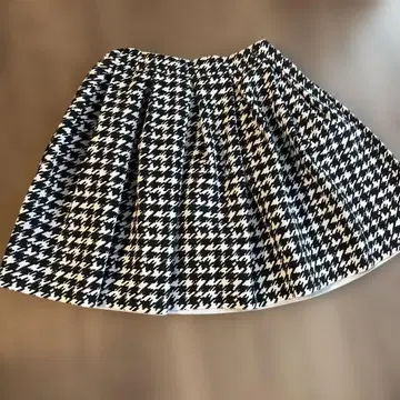 Kate Spade 하운드 투스 플레어 스커트
