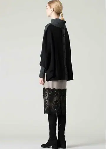 어도어 레이스 타이츠 스커트 36