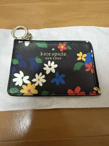 kate spade 꽃무늬 코인 패스 케이스