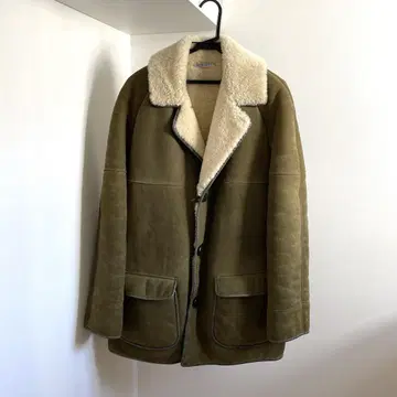 Nursey of Bungay 빈티지 양가죽 무스탕 코트