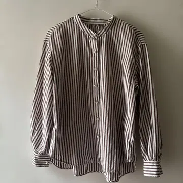 spick and span 펄 버튼 스트라이프 셔츠