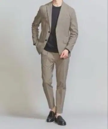 유나이티드 애로우즈 뷰티 앤 유스 셋업 베이지