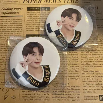 아이돌 핀 배지 2개 세트