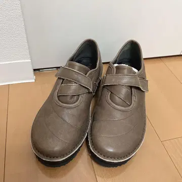 돌체 Doruche 천연 가죽 신발 24.5cm 스니커즈