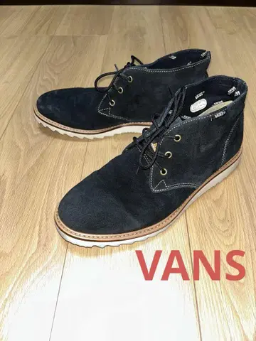 VANS 블랙 스웨이드 하이컷 신발 27cm