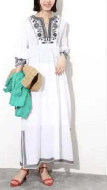 플라워 자수 원피스