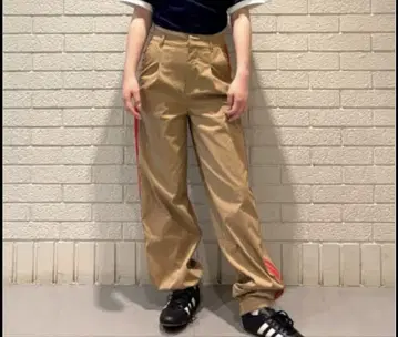 adidas 쓰리 스트라이프 우븐 팬츠 정가 12000엔