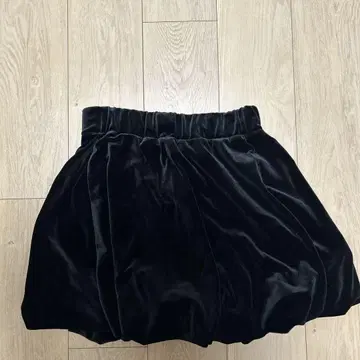 kasstane 블랙 플레어 스커트 F 벨로아 원단