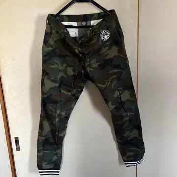 YANDY SUNS 카모플라쥬 조거 팬츠