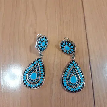 AGATHA 터콰이즈 티어드롭 귀걸이