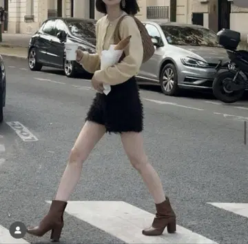 미사용 eaphi FLUFFY SHORT PANTS