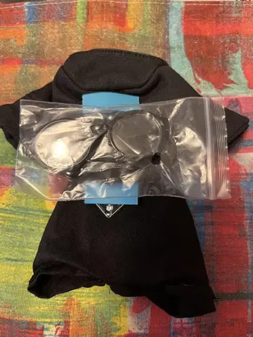 인형용 블랙 의류와 안경 세트