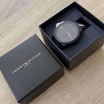 TOMMY HILFIGER 손목시계